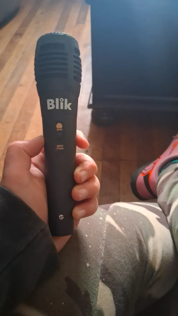 Micrófono Blik dinámico negro