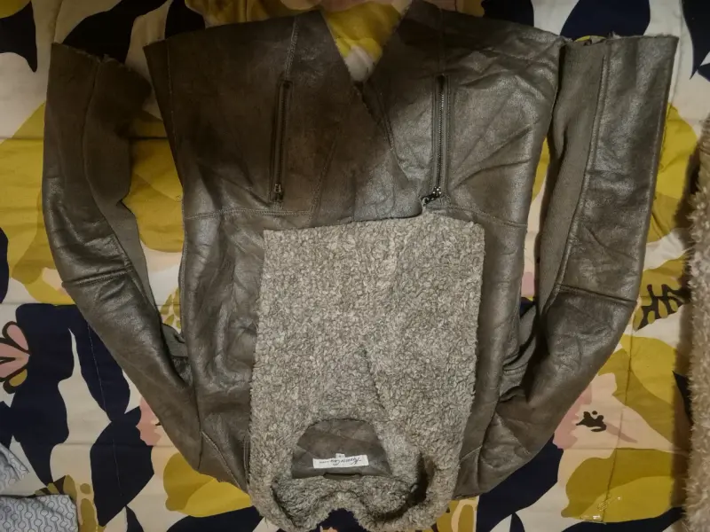 Chaqueta de cuero sintético gris - 2