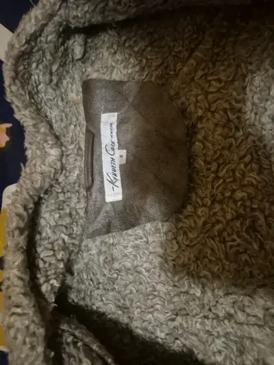 Chaqueta de cuero sintético gris - miniatura 3
