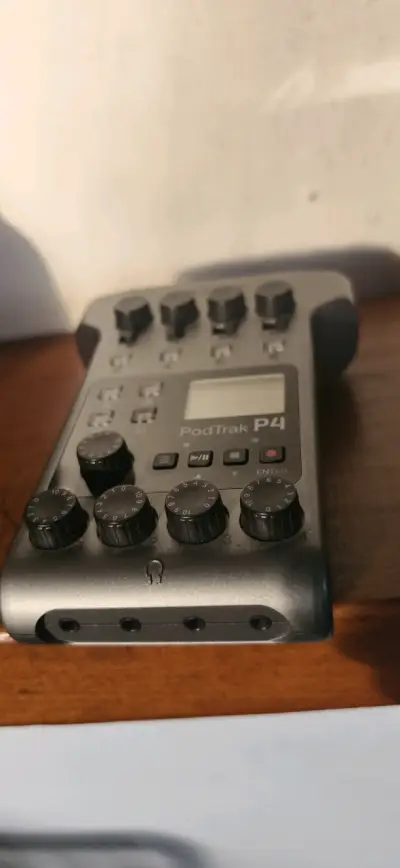 Grabador Zoom PodTrak P4 - miniatura 4