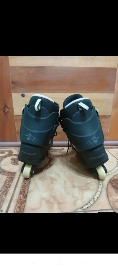 Patines en línea negros agresivos - miniatura 3