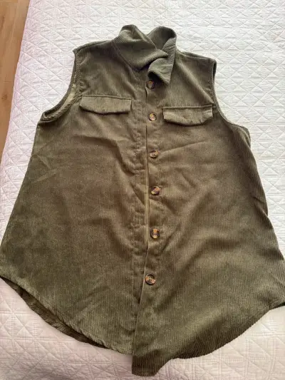 Camisa sin mangas verde oliva - miniatura 1