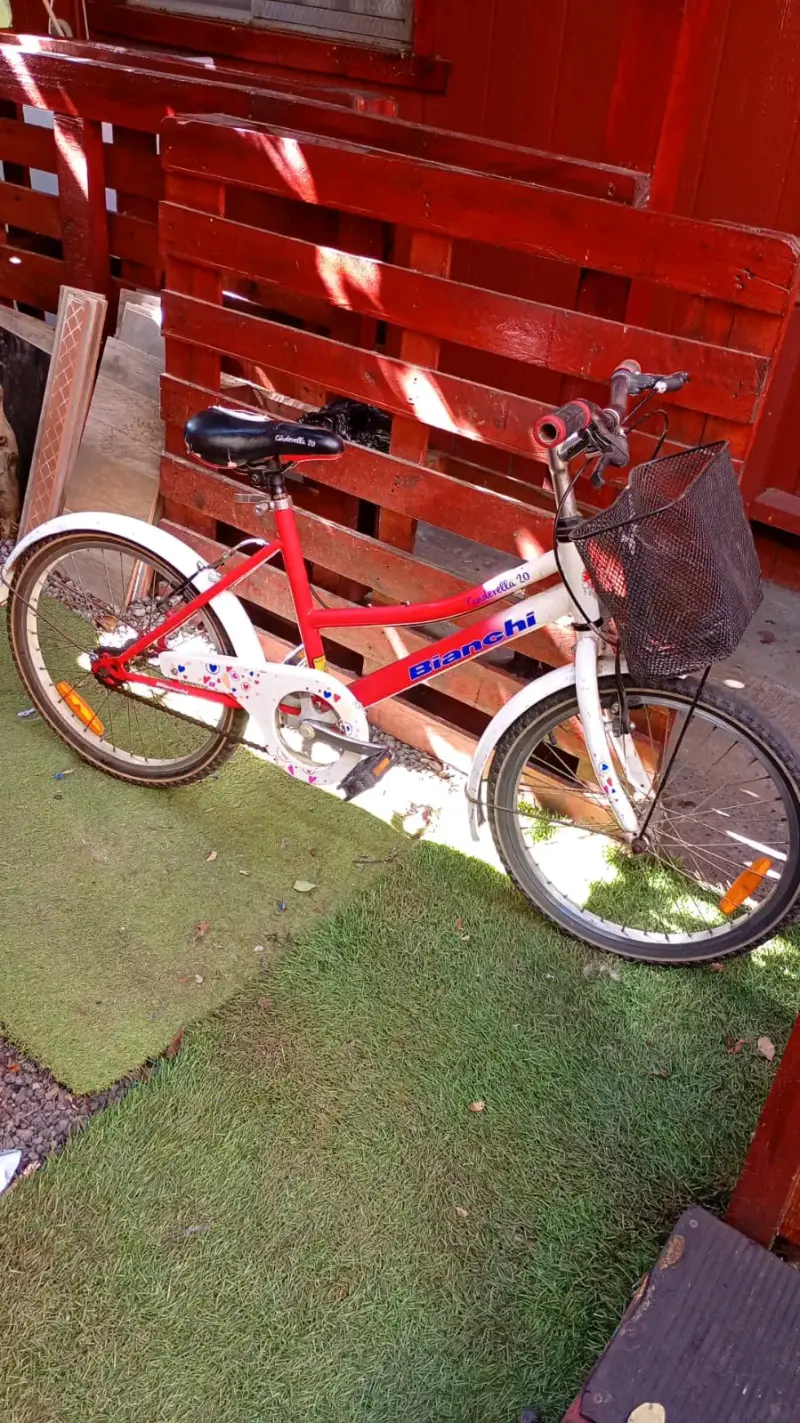 Bicicleta infantil Bianchi roja