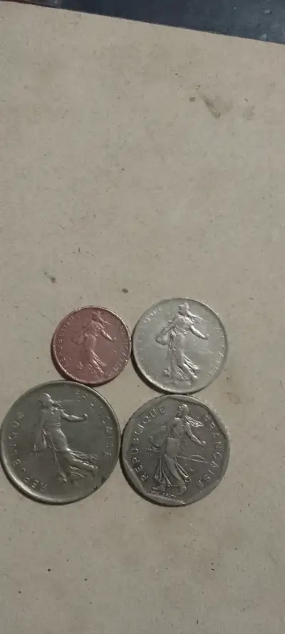 Monedas antiguas francesas - miniatura 1