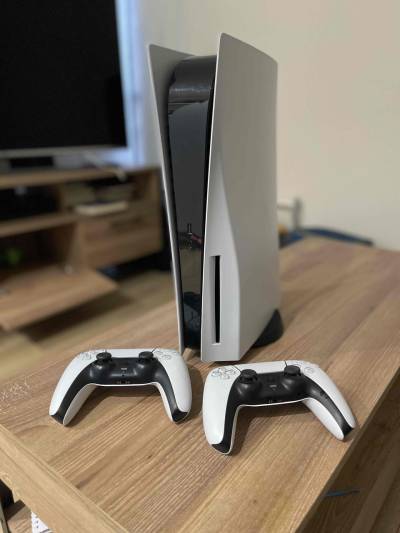 PS5 PlayStation 5 disco y 2 controles como nuevo - miniatura 1