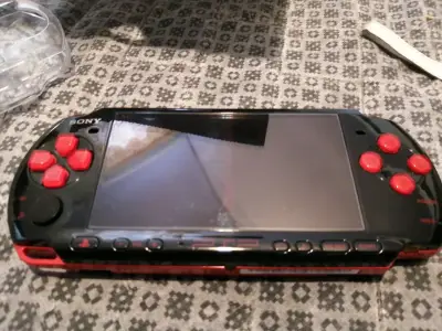 Consola portátil Sony PSP - miniatura 1