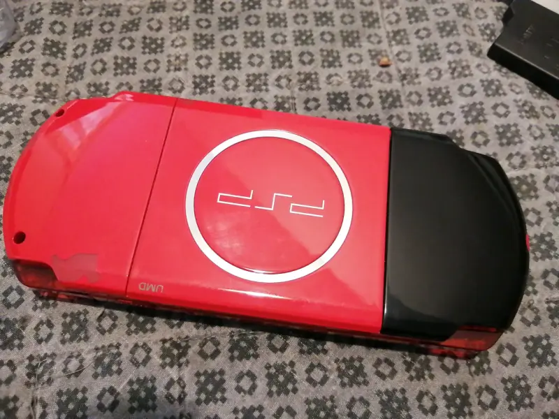 Consola portátil Sony PSP - 2