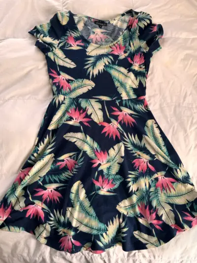 Vestido estampado tropical - miniatura 1