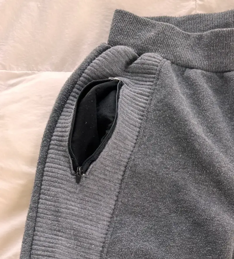 Pantalones deportivos grises - 3