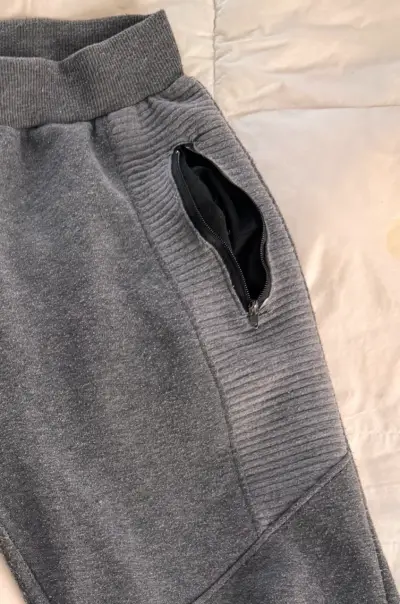 Pantalones deportivos grises - miniatura 4