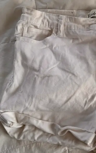 Shorts  casuales para mujer - miniatura 3