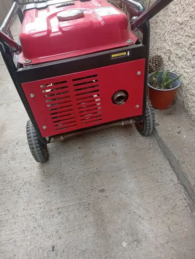 Generador Honda 9000 watts - miniatura 3