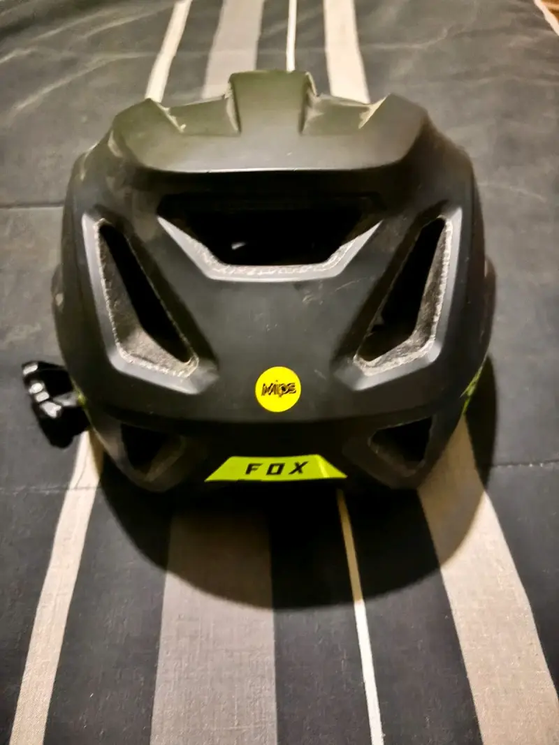 Casco de ciclismo negro - 2