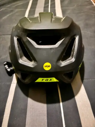 Casco de ciclismo negro - miniatura 2