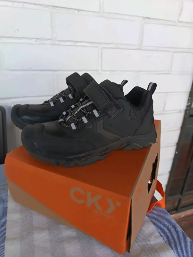 Zapatos escolares CKY talla 35 - 1