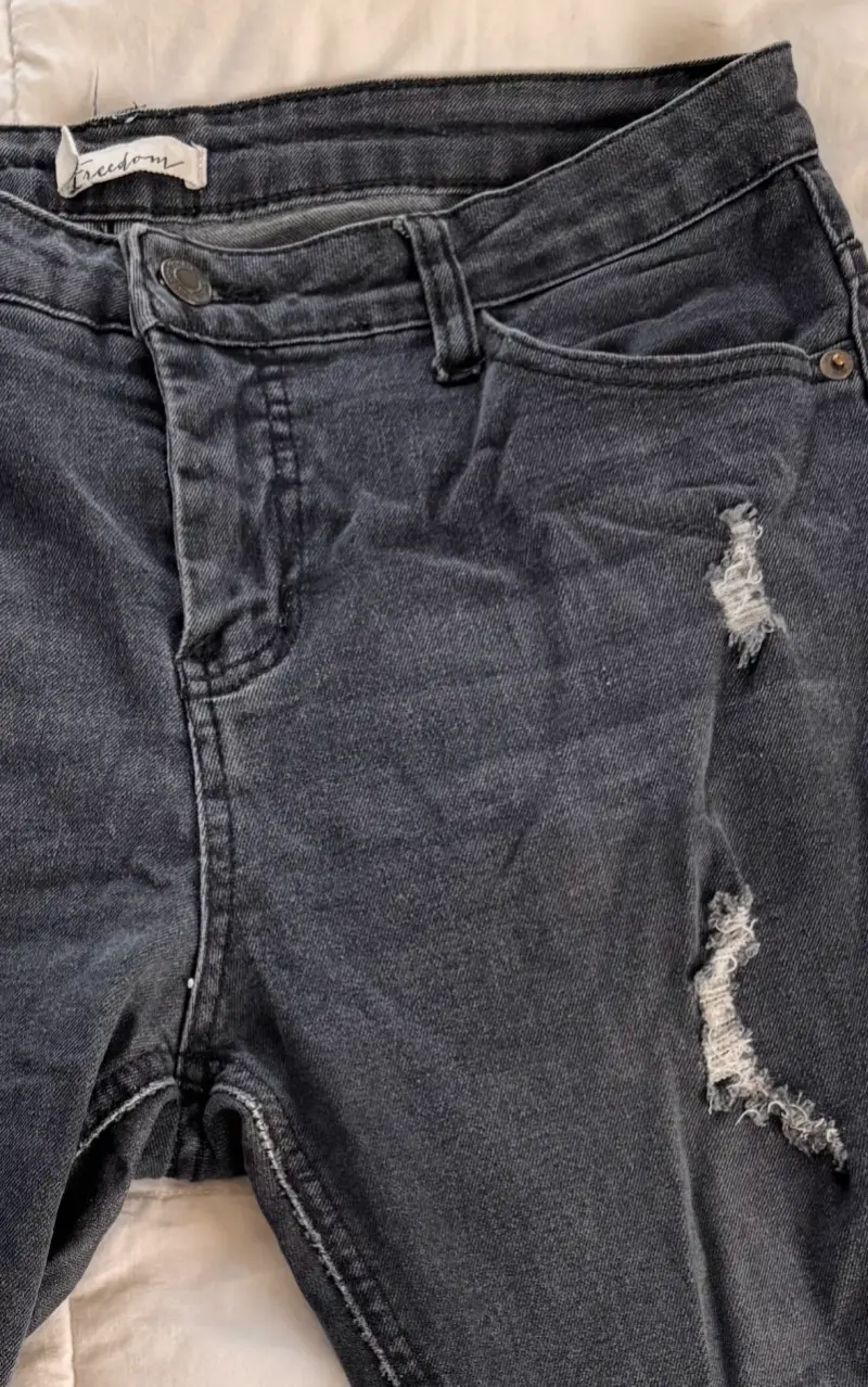 Jeans desgastados oscuros - 4