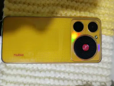 Smartphone Nubia music amarillo - miniatura 4