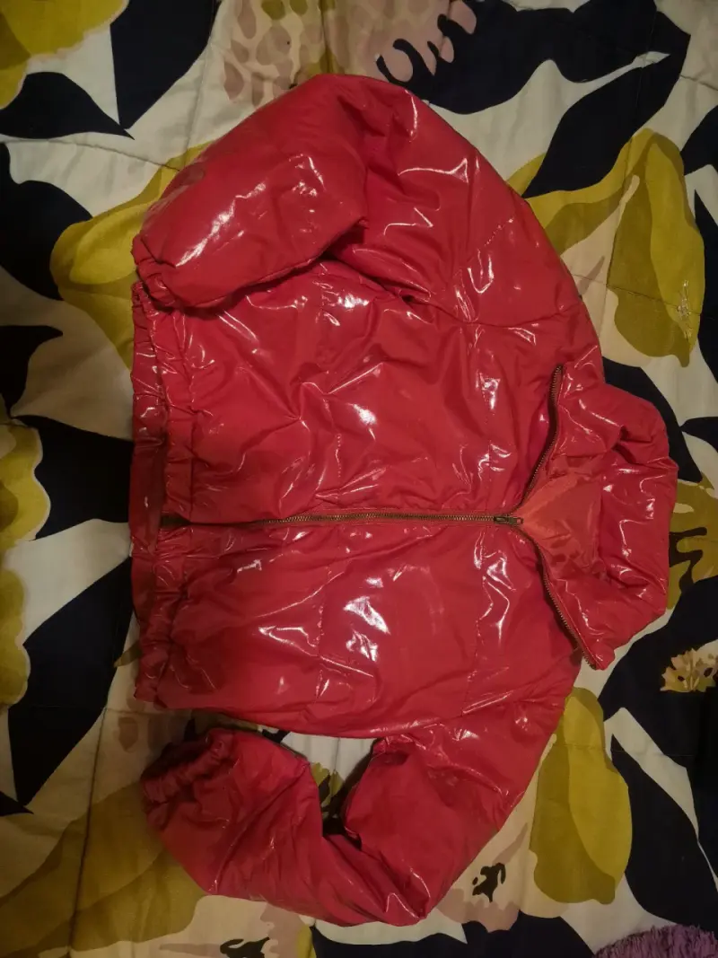 Chaqueta roja brillante