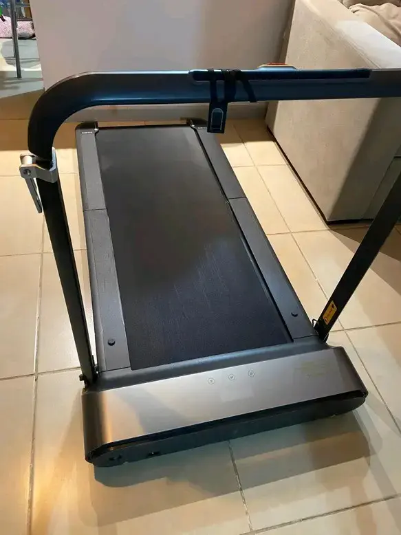 Caminadora plegable moderna - 1
