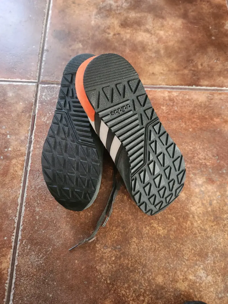 Zapatillas deportivas grises Adidas - 2