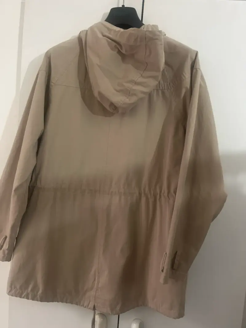 Parka beige con capucha - 2