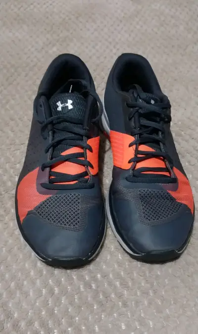 Zapatilla Running Under Armour - miniatura 1