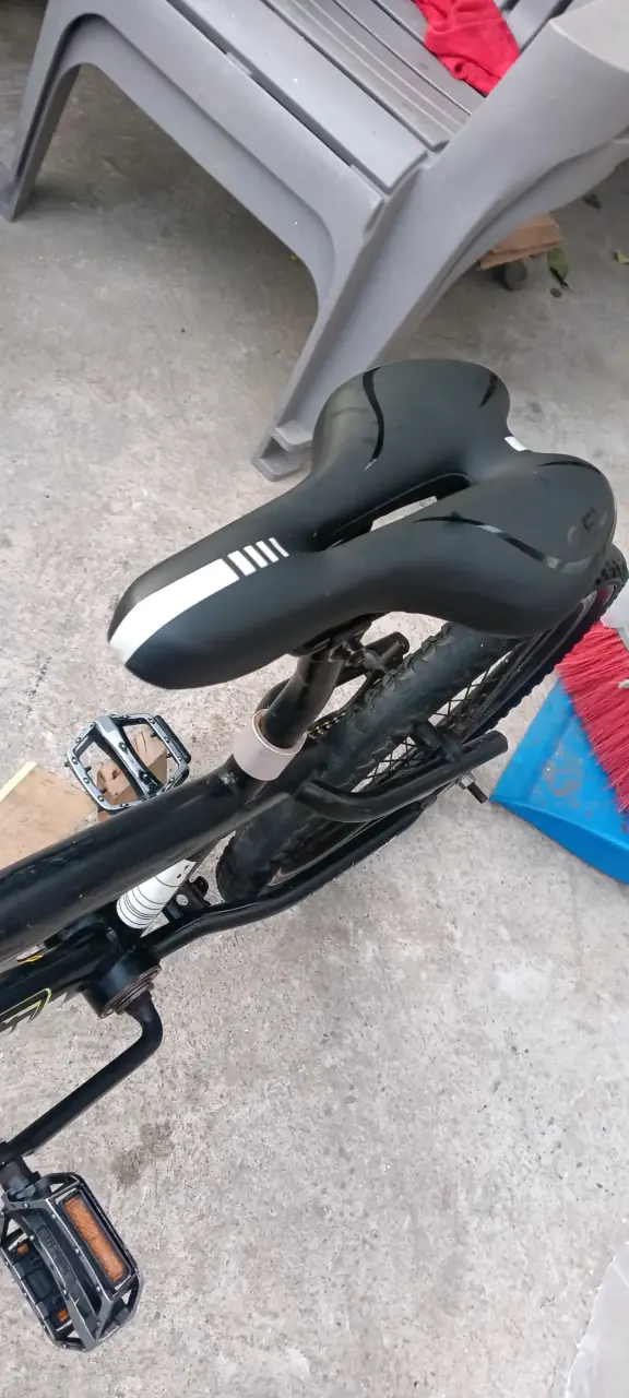 Bicicleta BMX negra Lahsen - 4
