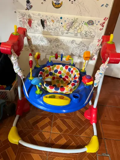 Centro de actividades para bebés - miniatura 1