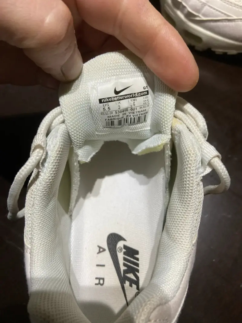 Zapatillas deportivas blancas Nike - 2