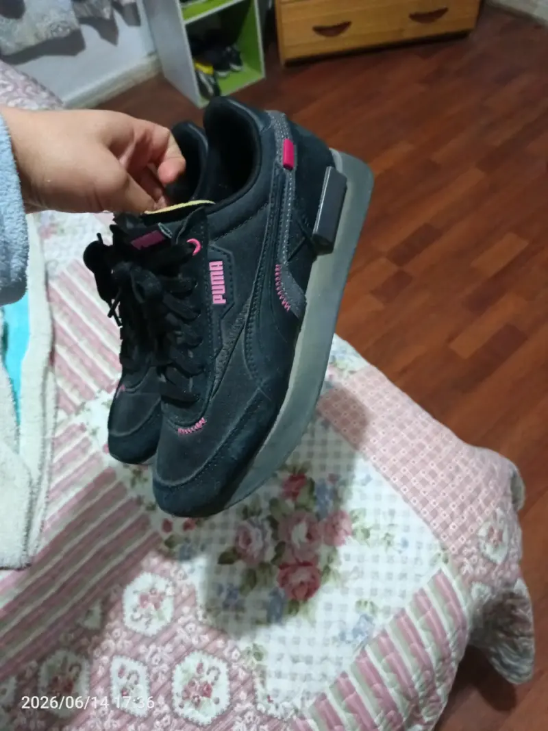 Zapatillas negras deportivas - 4