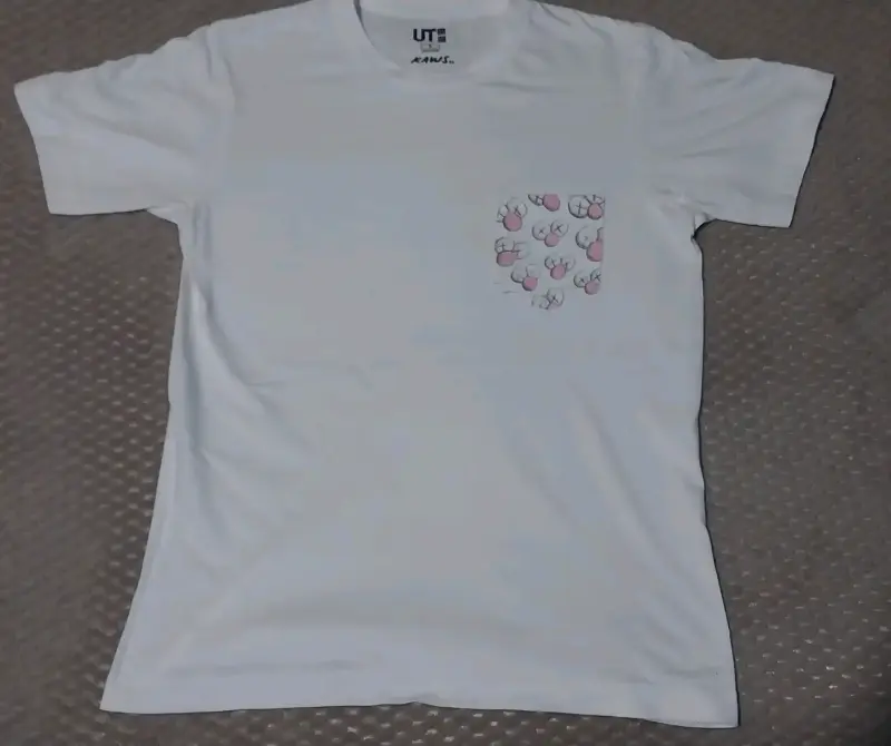 Polera Uniqlo UT x KAWS "Pink BFF" - 2
