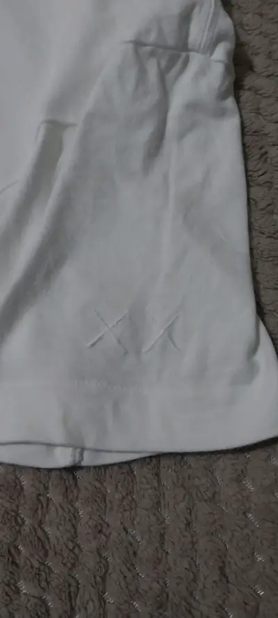 Polera Uniqlo UT x KAWS "Pink BFF" - miniatura 3