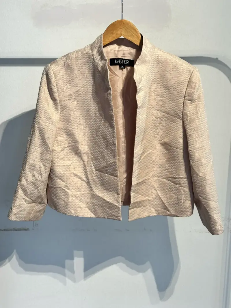 Blazer beige sin cuello Kasper