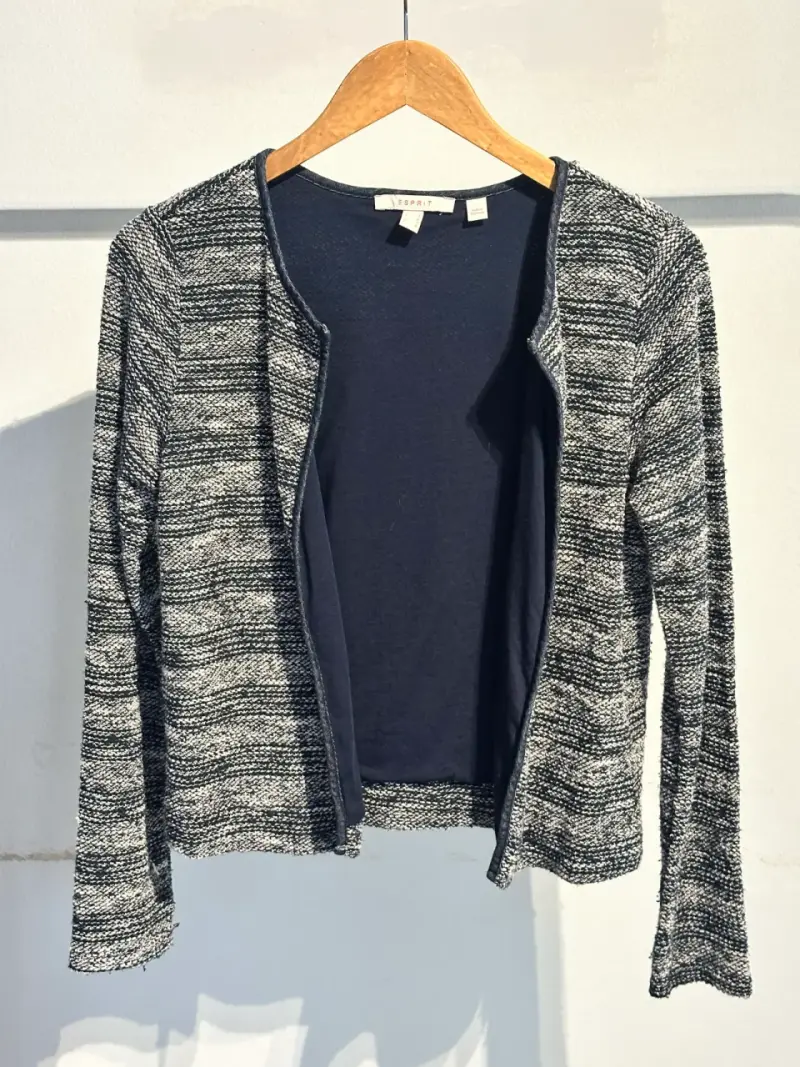 Cardigan gris y azul
