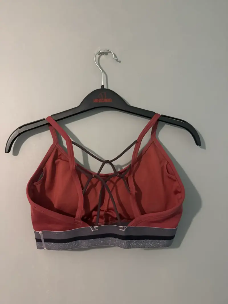 Top deportivo Nike rojo - 2