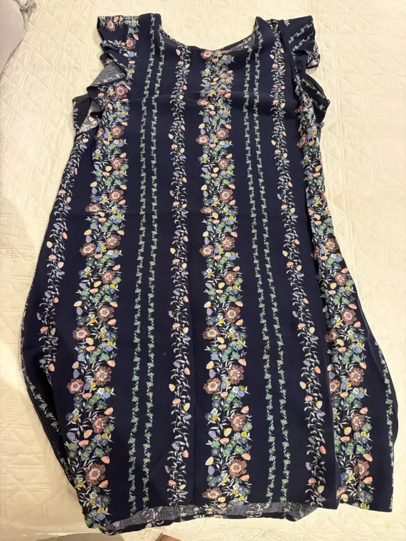 Vestido floral azul marino - 1