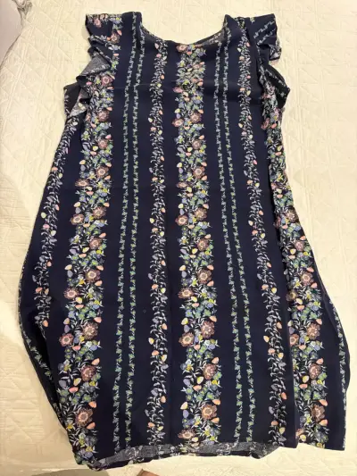 Vestido floral azul marino - miniatura 1