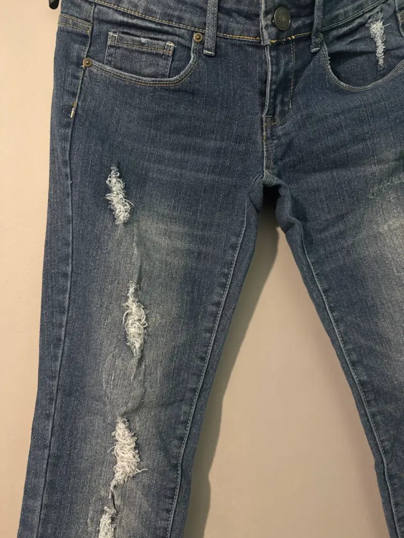 Jeans azules desgastados - 3