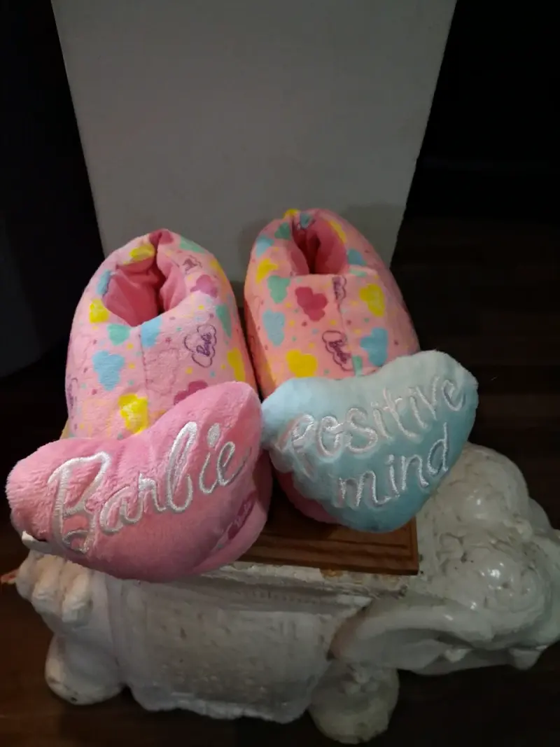 Pantuflas Barbie coloridas - 1