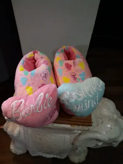 Pantuflas Barbie coloridas - miniatura 1