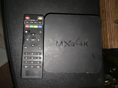 Caja Android MXQ 4K con control - miniatura 1