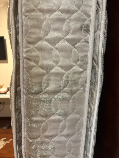 Colchón de dos plazas usado - miniatura 4