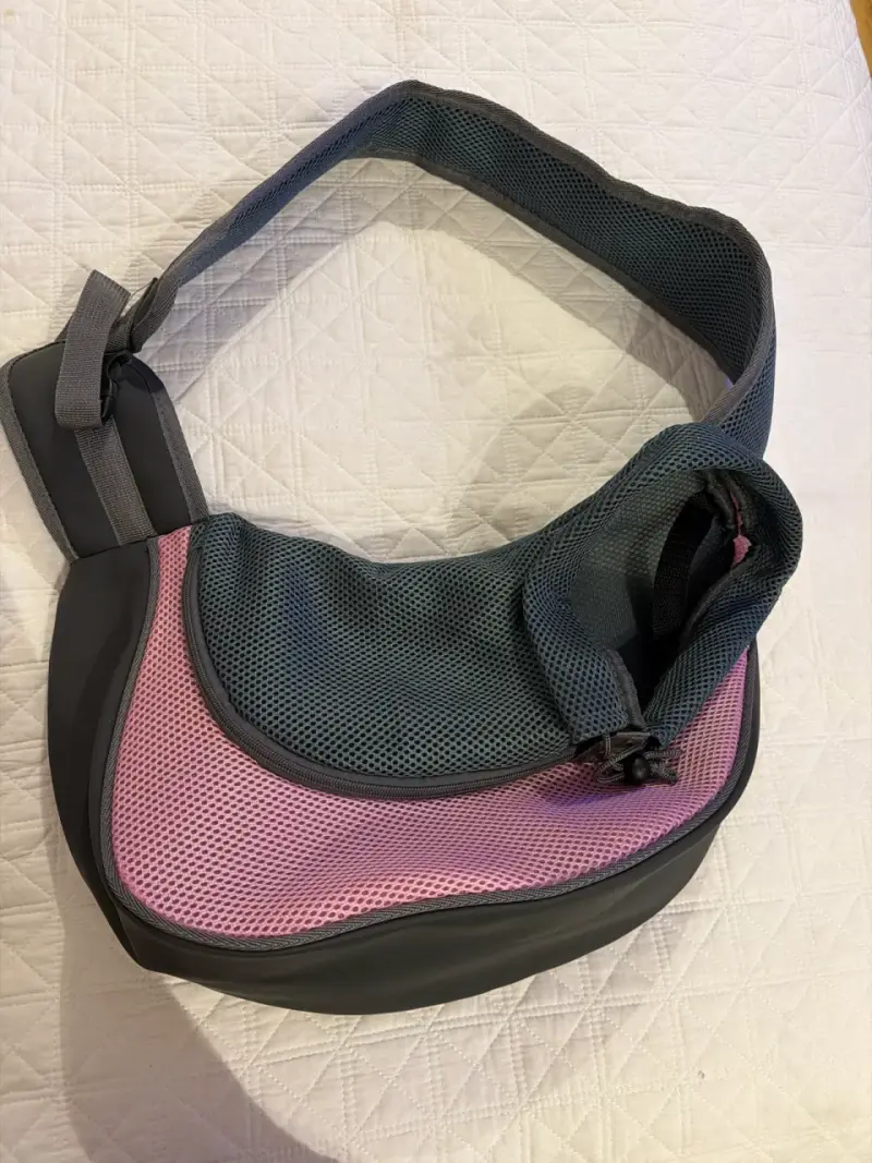 Bolso bandolera gris y rosa