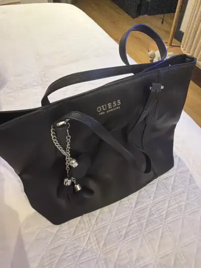 Bolso negro Guess Los Angeles - miniatura 1