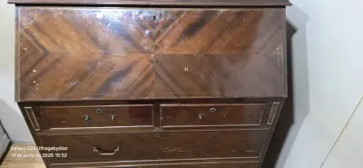 Cómoda de madera vintage - miniatura 2