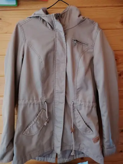 Parka beige con capucha - miniatura 1