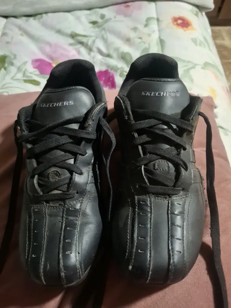 Zapatillas negras Skechers - 1