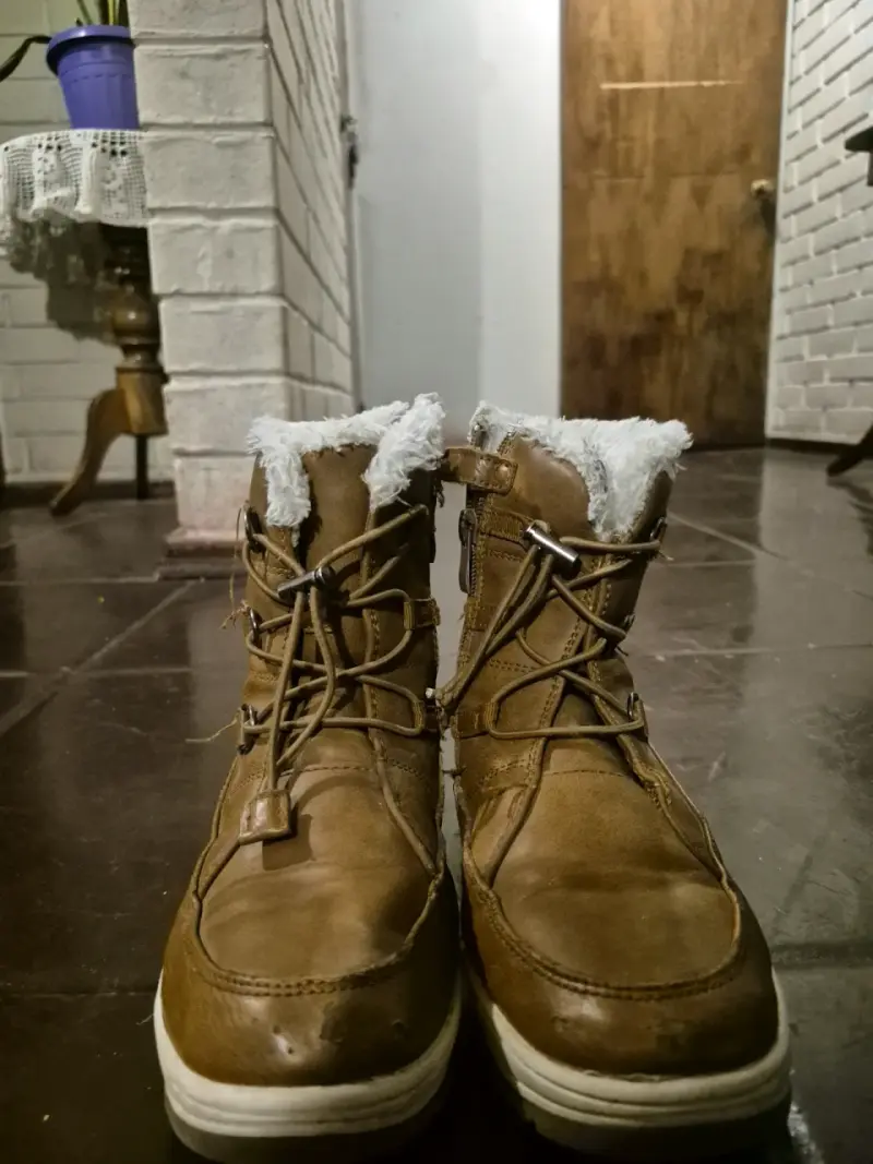 Botas marrones con forro de lana - 3