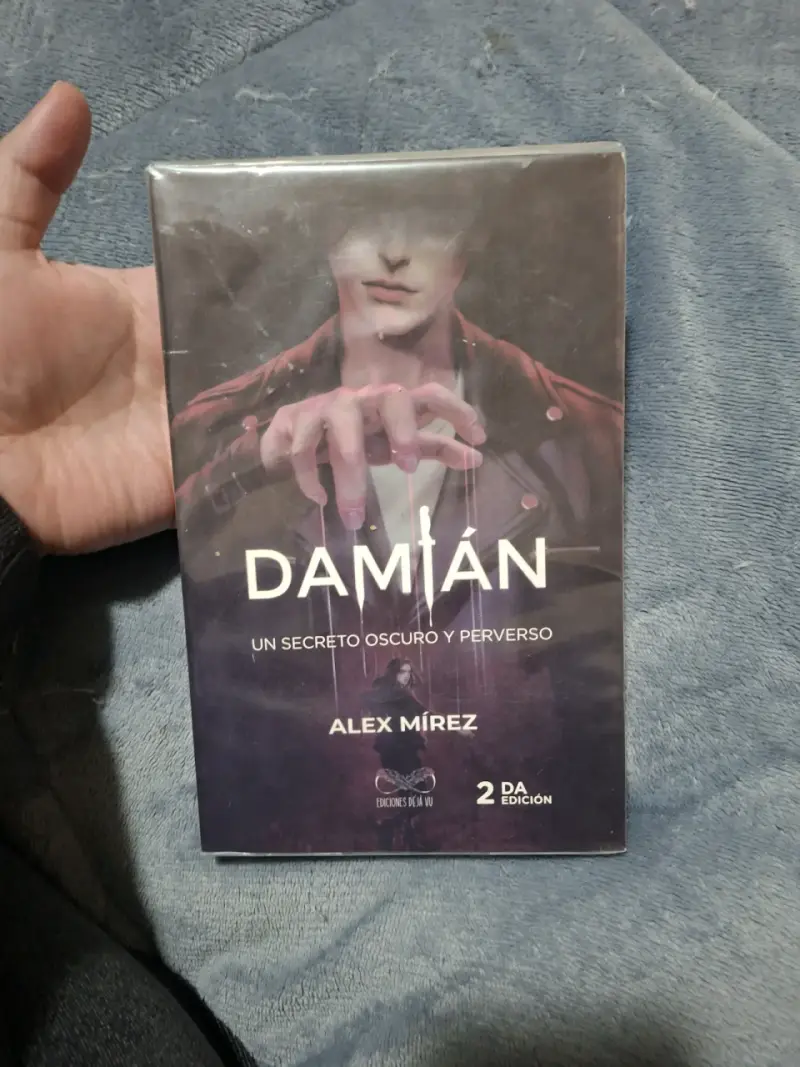 Libro Damián de Alex Mirez - 1