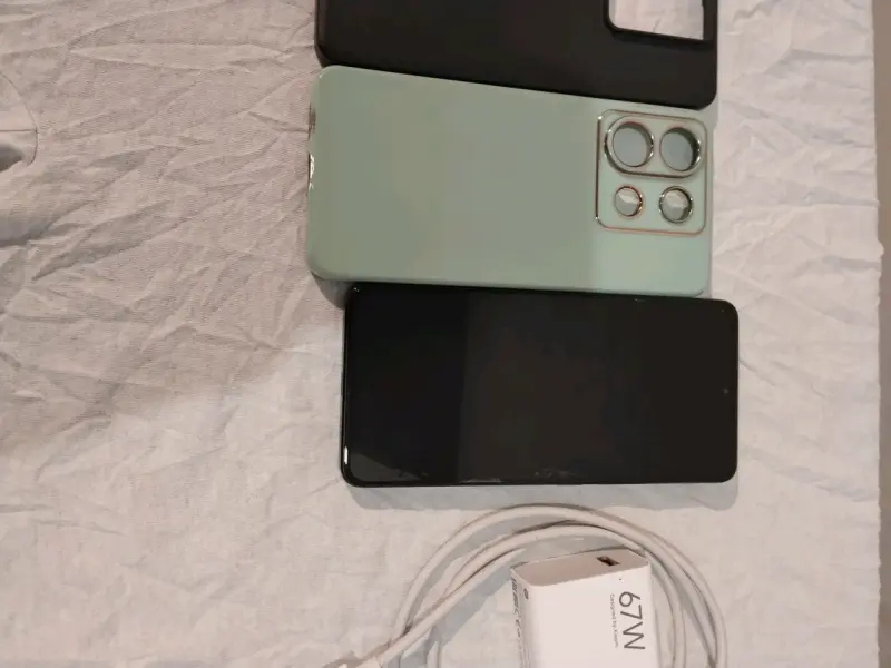 Teléfono inteligente con accesorios - 1